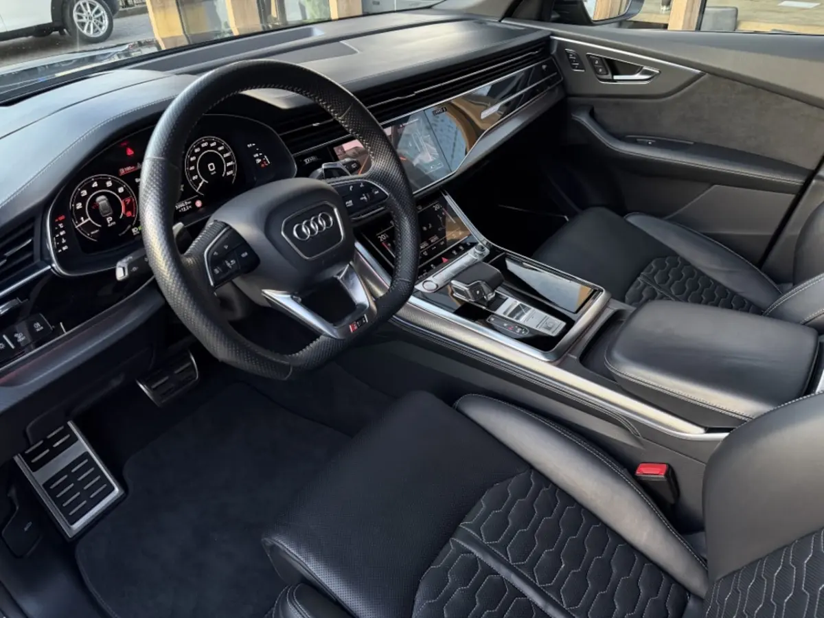 4.0 TFSI RS Q8 Quattro | Dynamic-pakket plus | Head-up | 4-WBS |