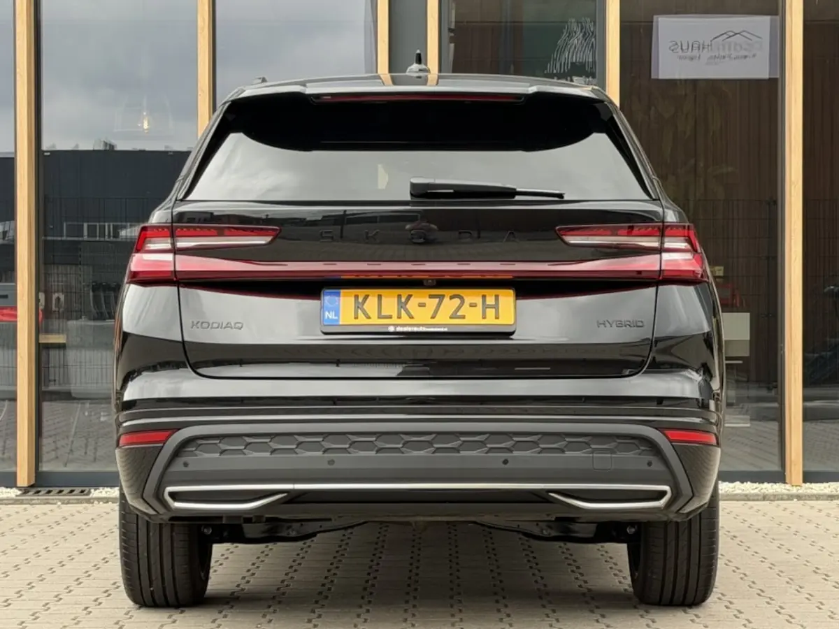1.5 TSI MHEV Sportline Business 7p 150PK DSG Panoramadak | Trekh