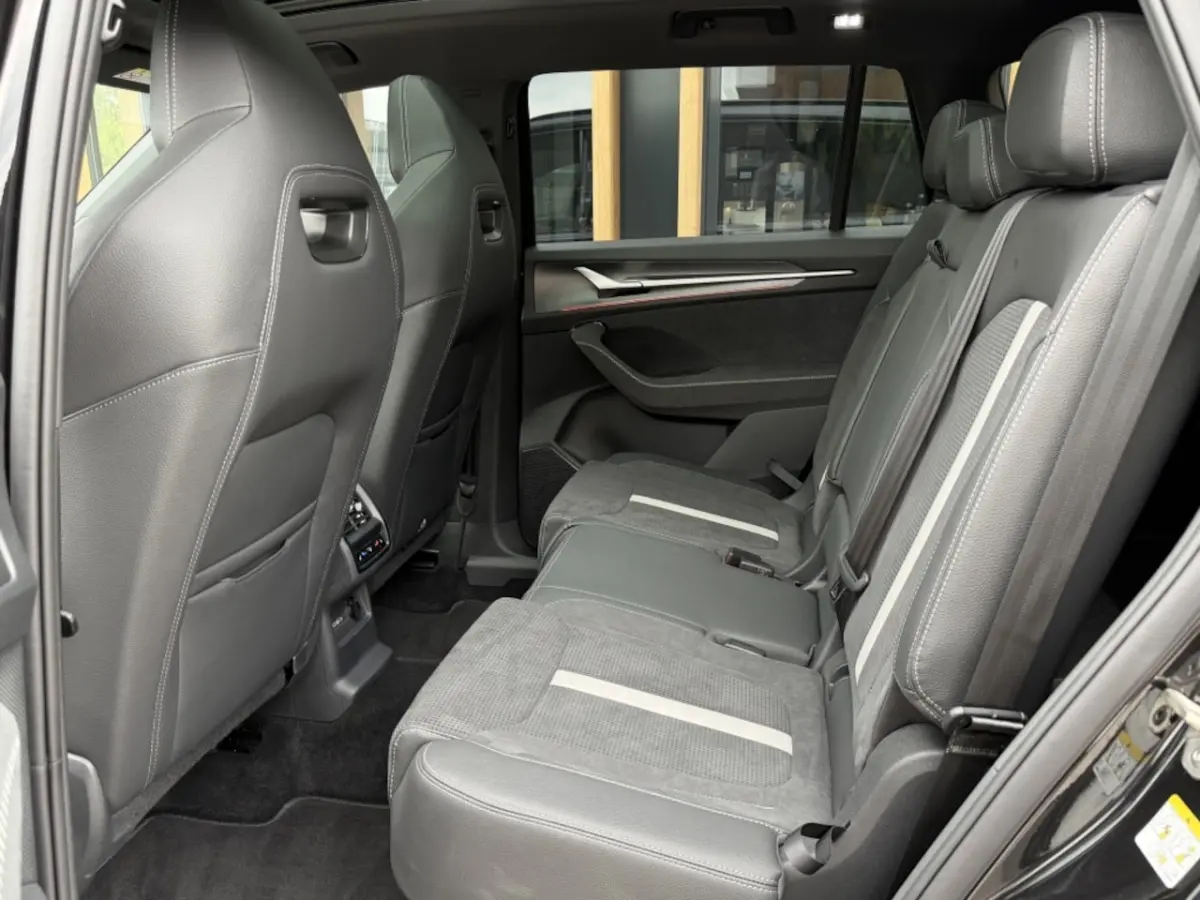 1.5 TSI MHEV Sportline Business 7p 150PK DSG Panoramadak | Trekh