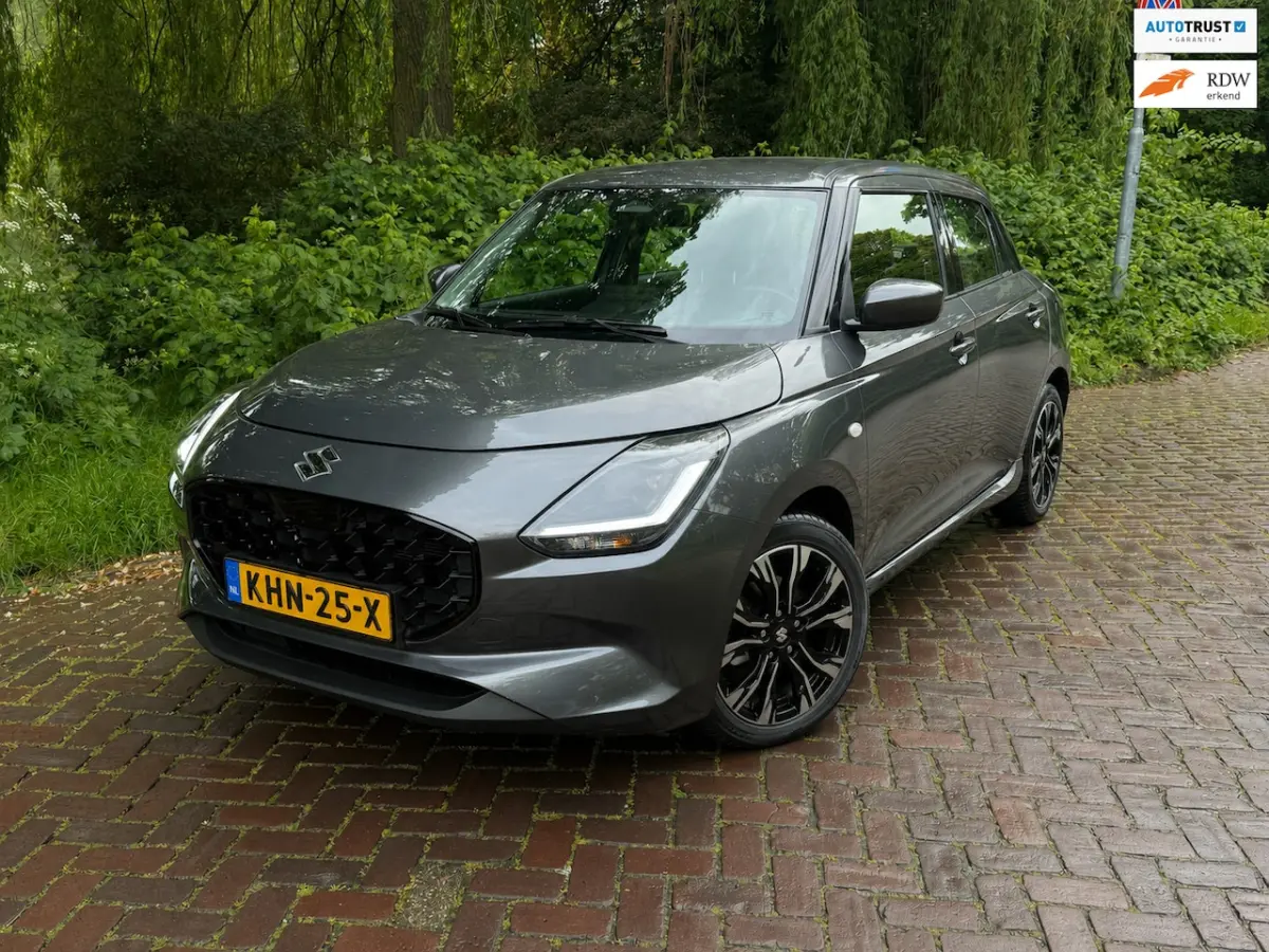 1.2 Comfort Smart Hybrid 1 Eig.b.j. 10-2024 17000 km 15â lm velgen