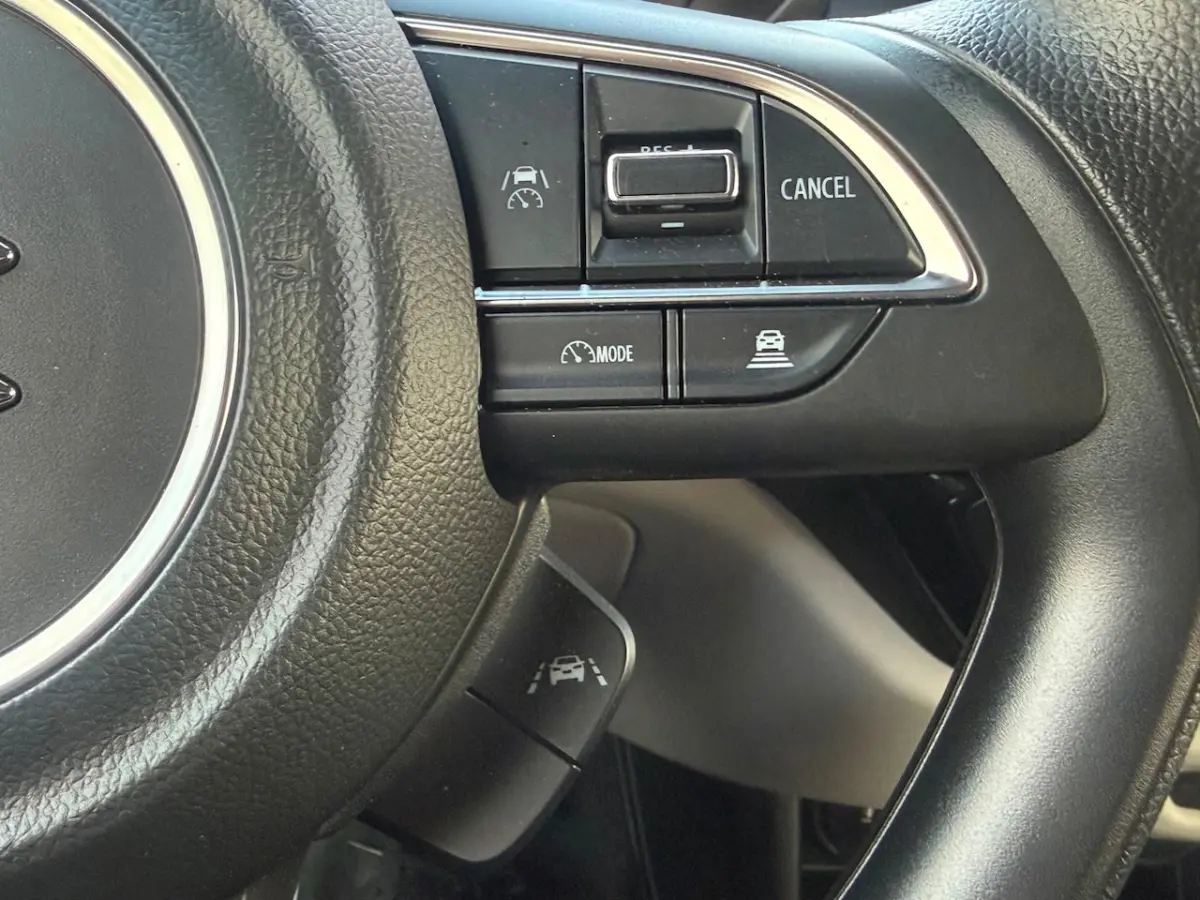 1.2 Comfort Smart Hybrid 1 Eig.b.j. 10-2024 17000 km 15â lm velgen