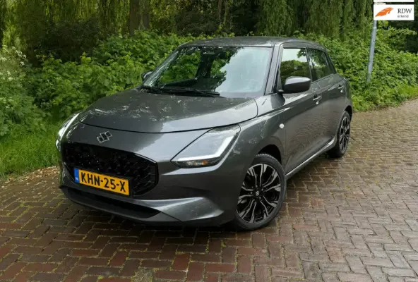 1.2 Comfort Smart Hybrid 1 Eig.b.j. 10-2024 17000 km 15â lm velgen