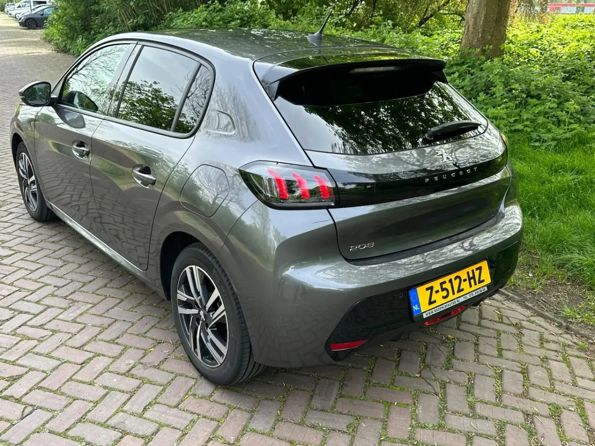 1.2 PureTech Allure Pack 1 Eig. b.j.2-2023 11000 km Led verl.Apple carplay 16"lm Velgen