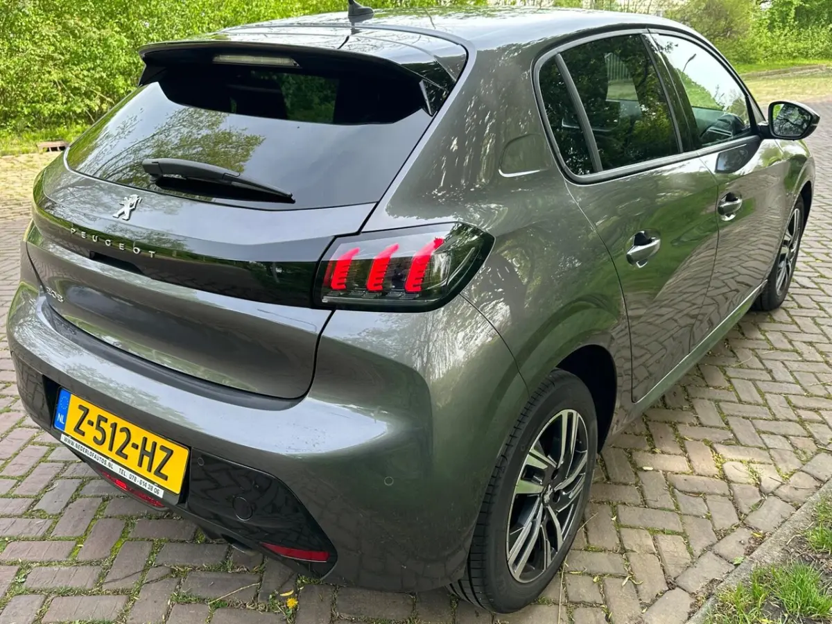1.2 PureTech Allure Pack 1 Eig. b.j.2-2023 11000 km Led verl.Apple carplay 16"lm Velgen