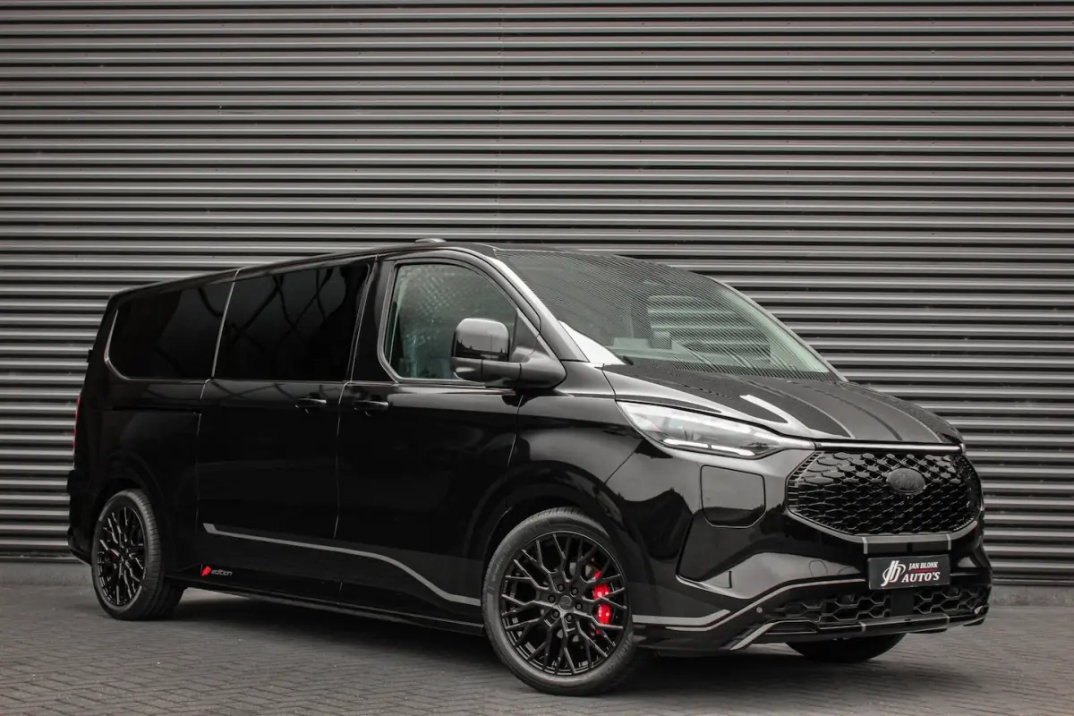 320 L2H1 Sport 71 kWh DC DUBBEL CABINE / JB-EDITON / CAMERA / 370KM RANGE / APPLE CARPLAY