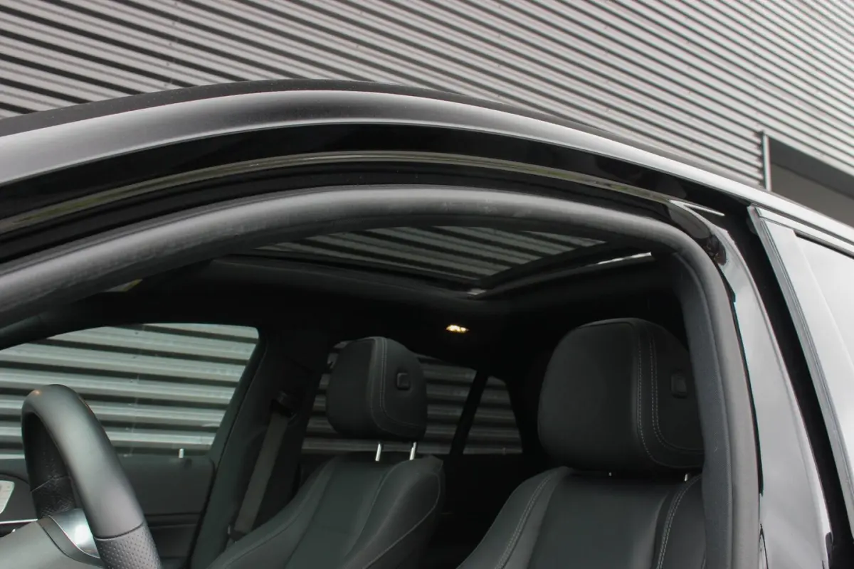 350 e 4MATIC Executive Night Edition Premium / BURMESTER / TREKHAAK / FULL DEALER AUTO /LU