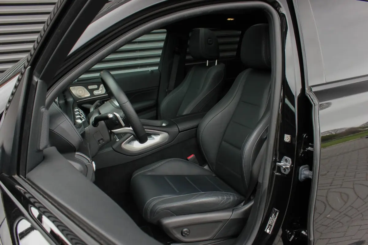 350 e 4MATIC Executive Night Edition Premium / BURMESTER / TREKHAAK / FULL DEALER AUTO /LU