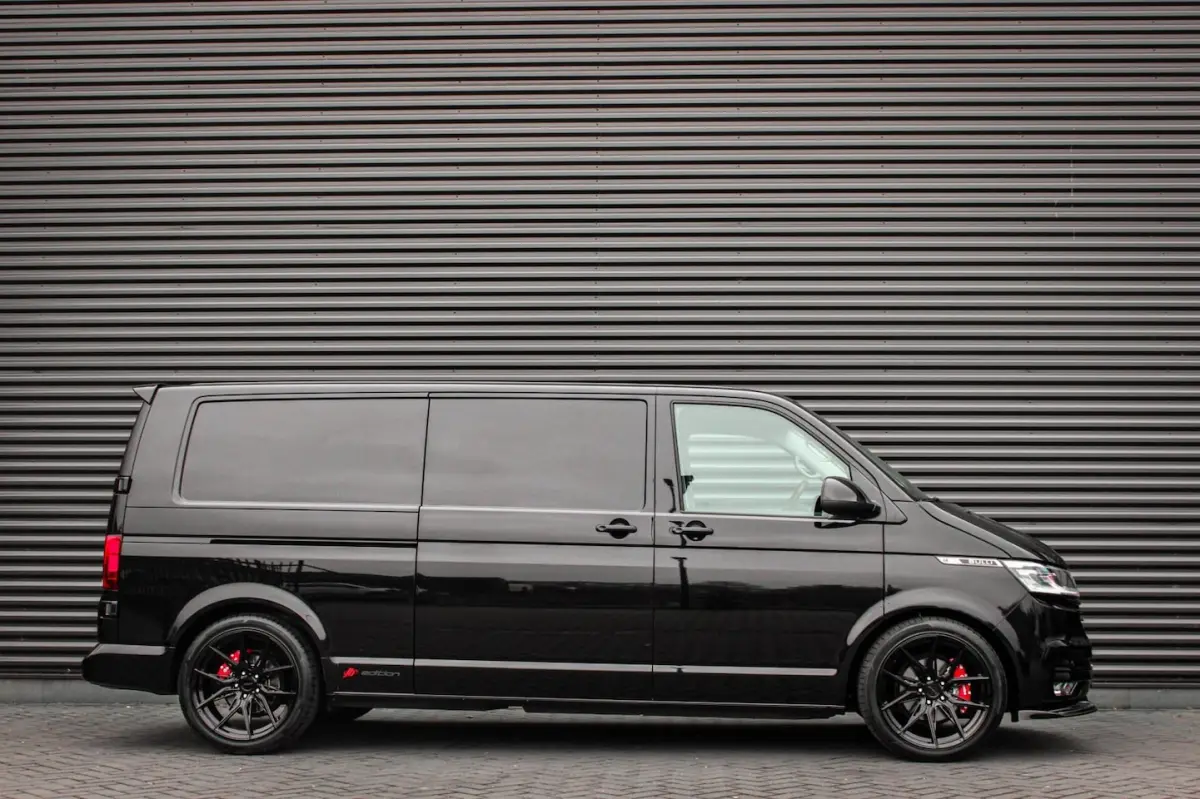 2.0 TDI L2H1 150PK JB- EDITION DSG / PDC / VERLAGINGSVEREN / LEDEREN BEKLEDING / FULL / AP