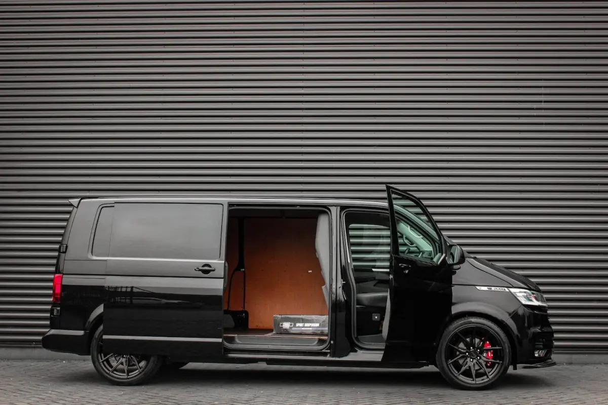 2.0 TDI L2H1 150PK JB- EDITION DSG / PDC / VERLAGINGSVEREN / LEDEREN BEKLEDING / FULL / AP