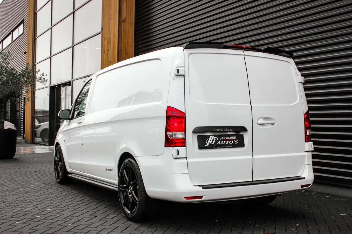 163PK LANG JB-EDITION FULL BLACK / AMG / SPOILER / VERLAGINGSVEREN / NAVIGATIE / SIDE-BARS