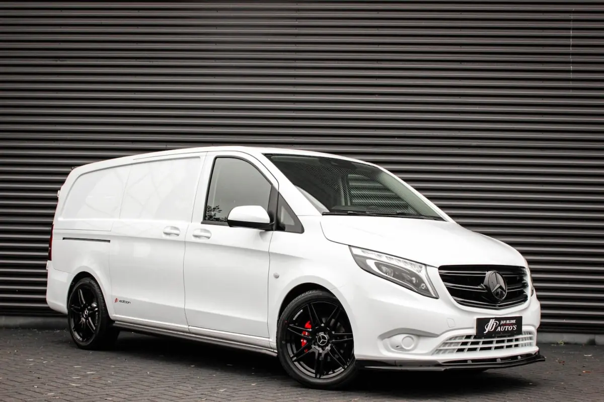 163PK LANG JB-EDITION FULL BLACK / AMG / SPOILER / VERLAGINGSVEREN / NAVIGATIE / SIDE-BARS