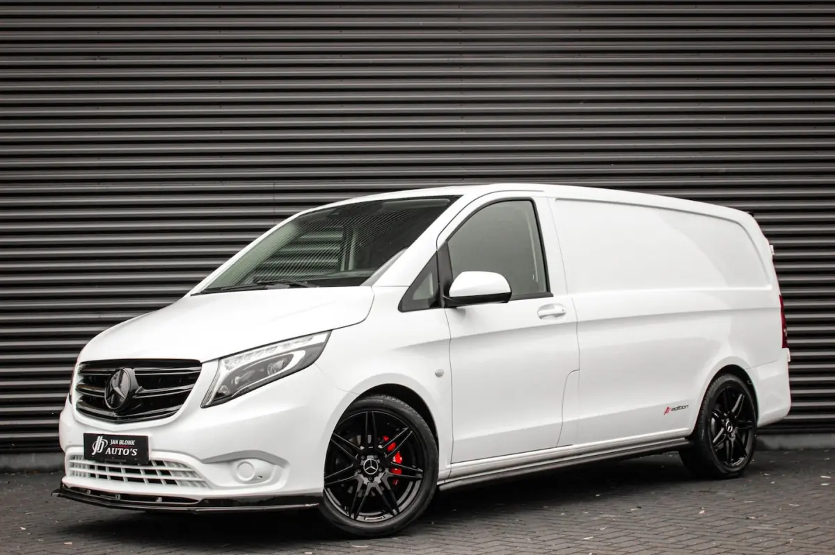 163PK LANG JB-EDITION FULL BLACK / AMG / SPOILER / VERLAGINGSVEREN / NAVIGATIE / SIDE-BARS