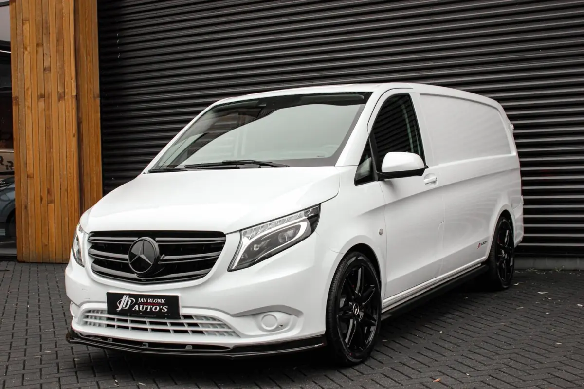 163PK LANG JB-EDITION FULL BLACK / AMG / SPOILER / VERLAGINGSVEREN / NAVIGATIE / SIDE-BARS