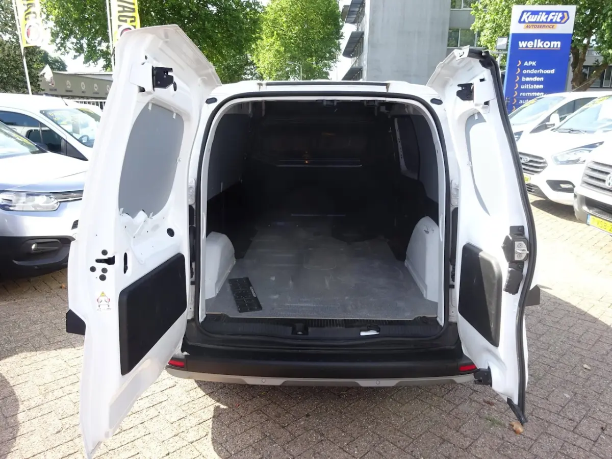 N-Connecta L2 45KW 100% ELEKTRISCH AIRCO CRUISE APPLE CARPLAY