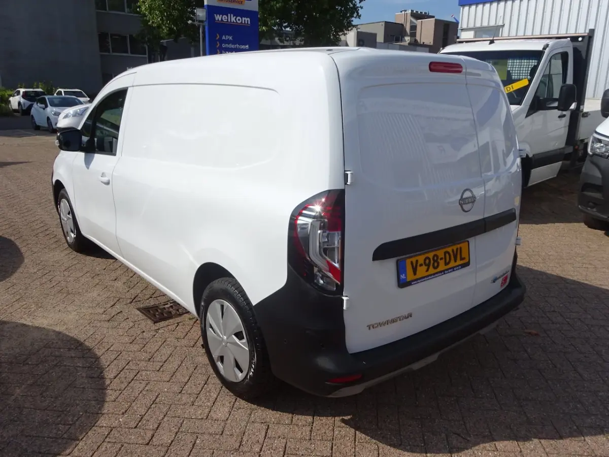 N-Connecta L2 45KW 100% ELEKTRISCH AIRCO CRUISE APPLE CARPLAY