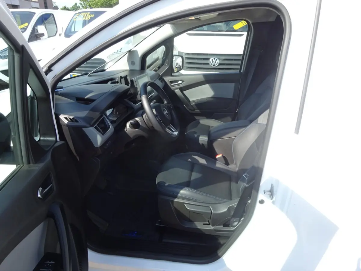 N-Connecta L2 45KW 100% ELEKTRISCH AIRCO CRUISE APPLE CARPLAY