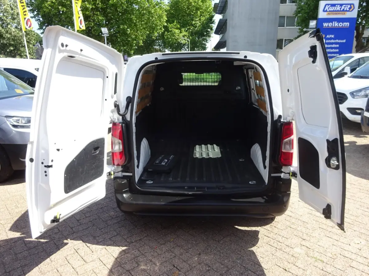 1.2 PureTech Pro BENZINE BPM VRIJ AIRCO NAVI CRUISE CONTROL PDC SCHUIFDEUR
