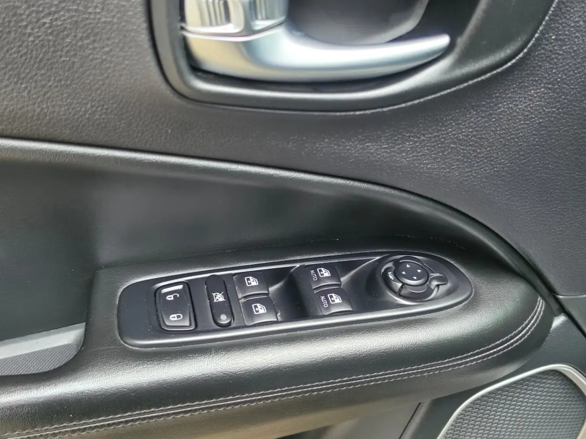 1.3T Night Eagle Liberty Edition Camera Carplay Keylesse Entry