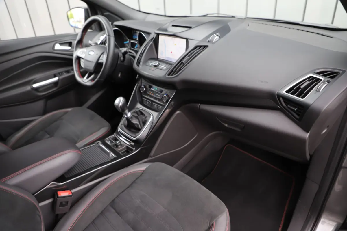 1.5 EcoBoost ST Line | 150PK | Keyless-go | Carplay | Stoel/Stuurverwarming | Sony audio |