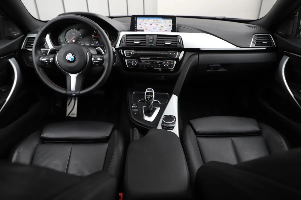 420i M-Sport | 184PK | Schuifdak | Head-up | Keyless-go | Harman/Kardon | Stuurwielverw. |