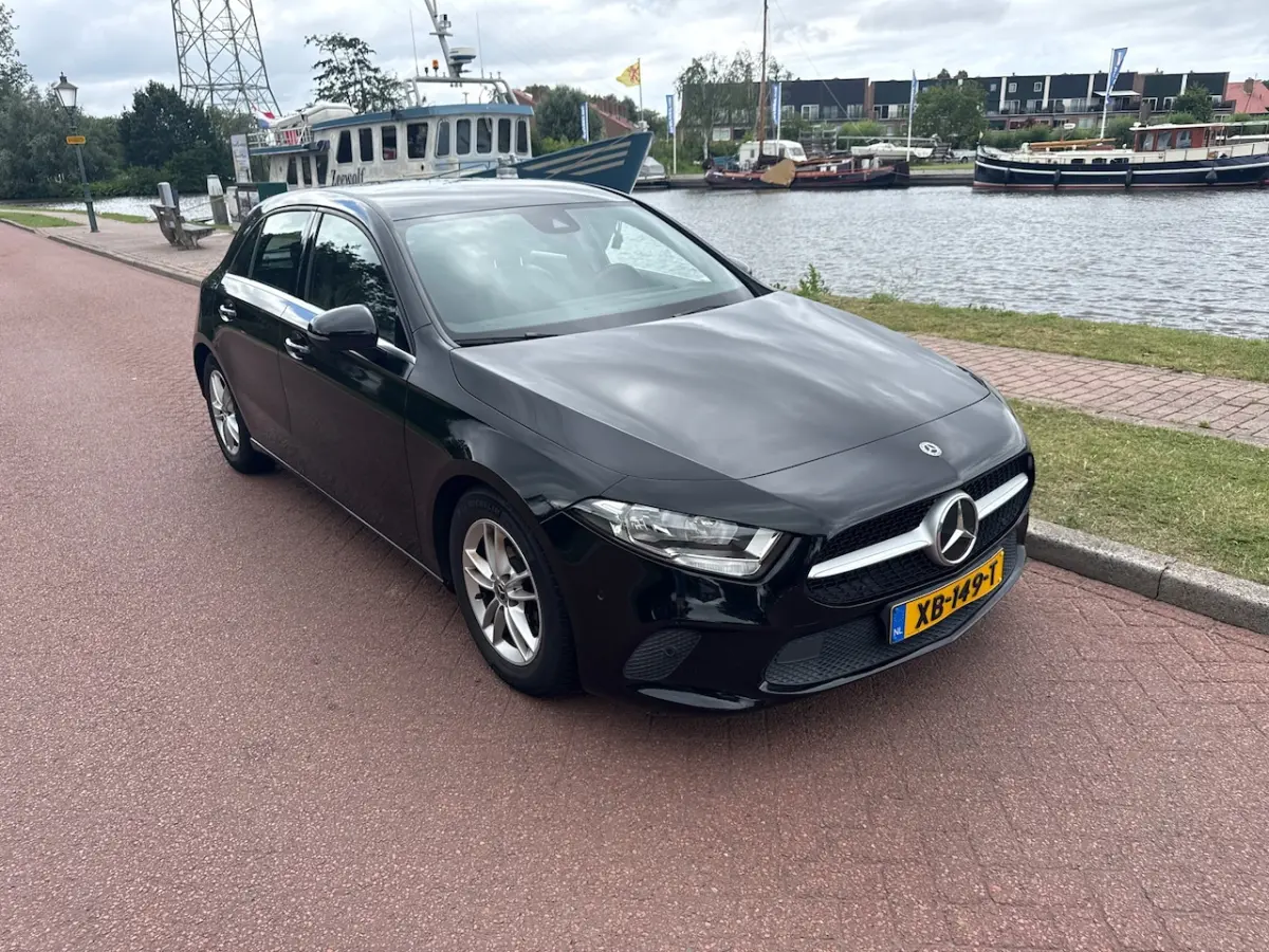 Mercedes-Benz A-klasse 2018 Benzine Handgeschakeld leasen