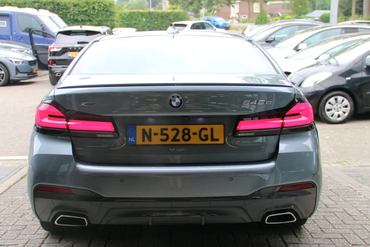 545e xDrive High Executive M-PAKKET