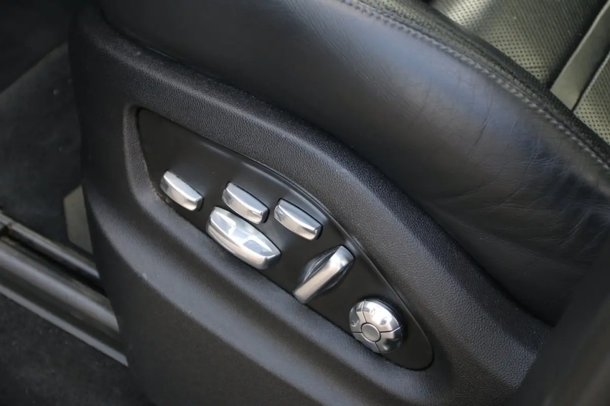3.0 E-Hybrid VOL BURMESTER BTW-AUTO
