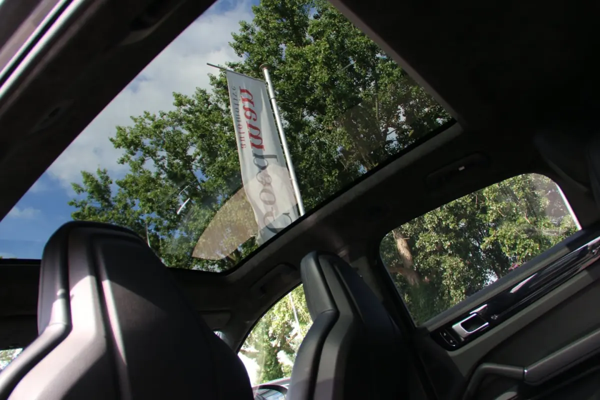 3.0 E-Hybrid VOL BURMESTER BTW-AUTO