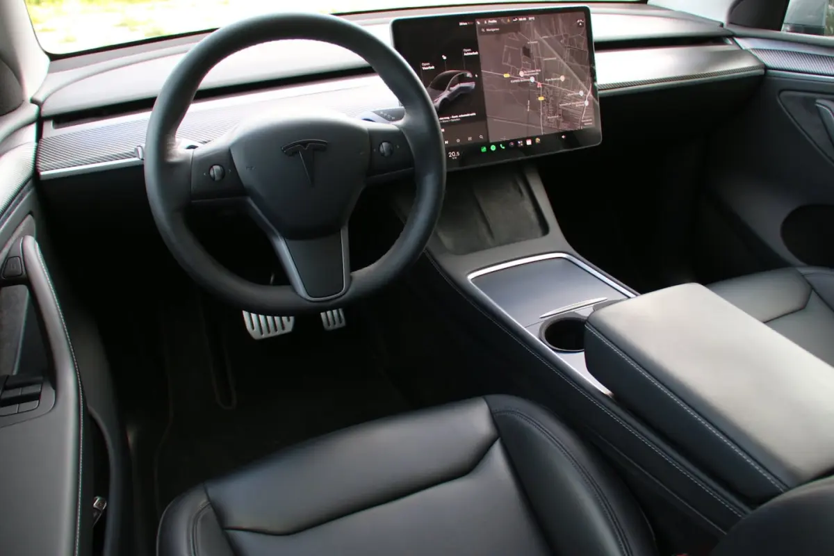 Performance AWD 75 kWh