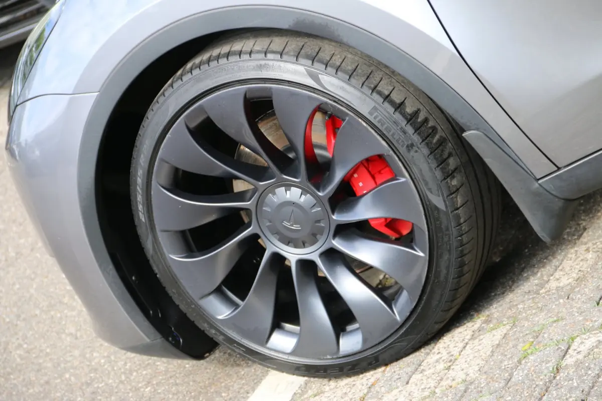 Performance AWD 75 kWh