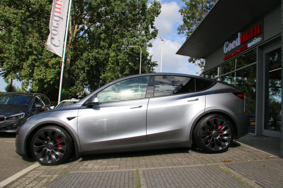 Performance AWD 75 kWh
