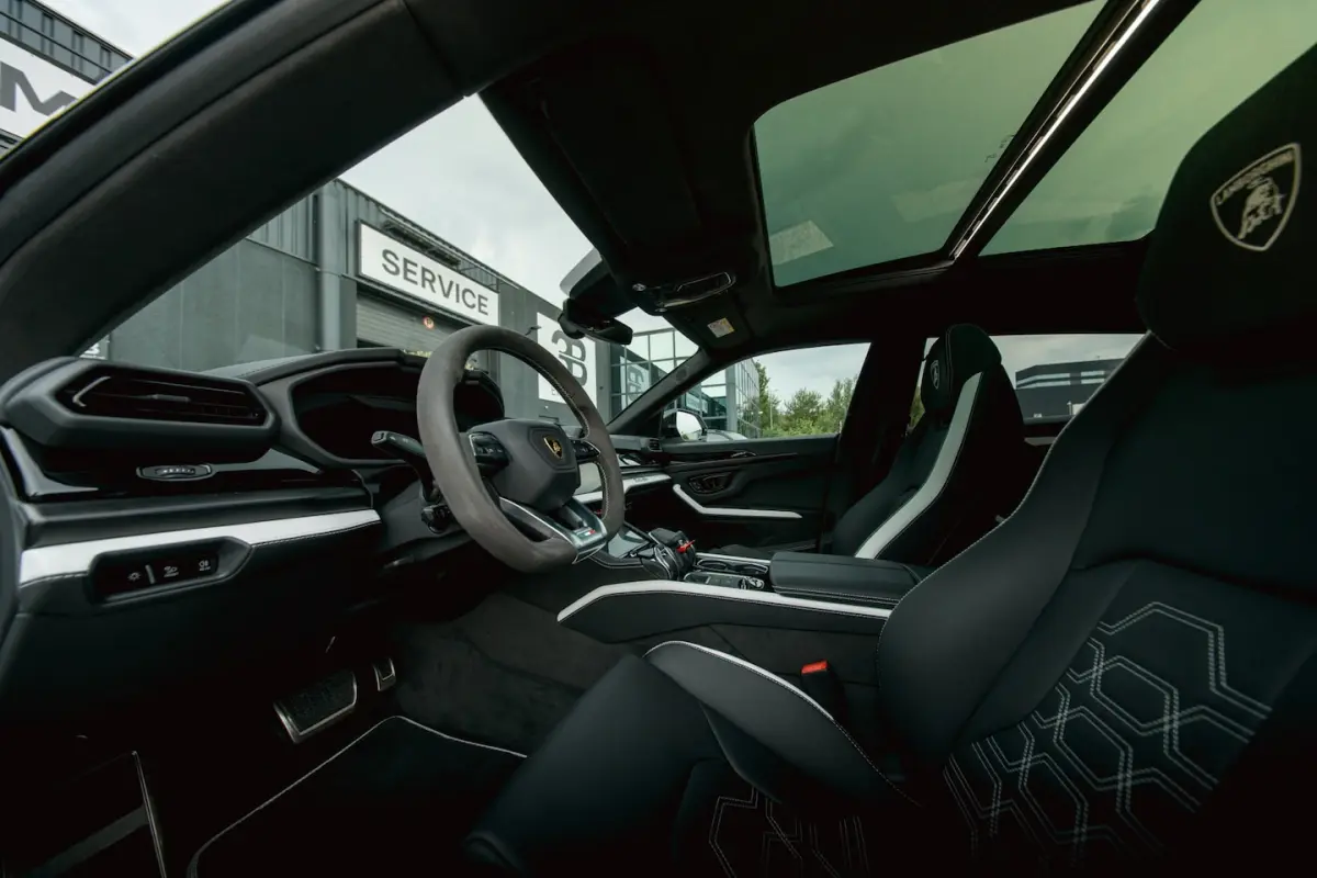 4.0 V8 Hybrid SE Zeer compleet