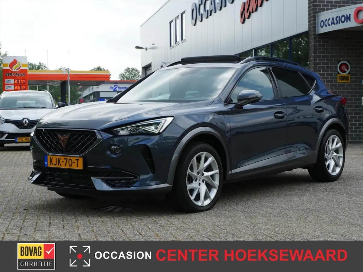 1.4 e-Hybrid 204pk DSG-6 Essential | Panoramadak | Carplay | Full LED |