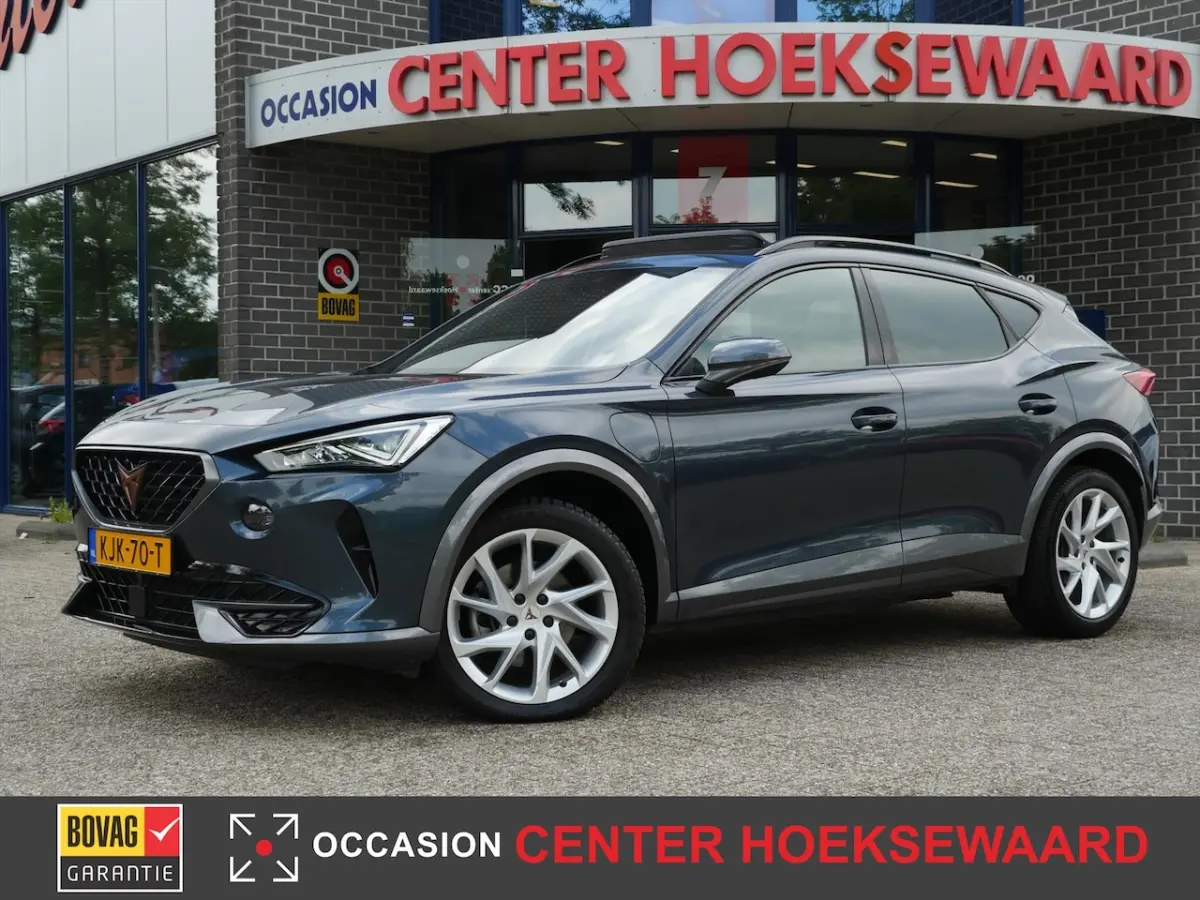 1.4 e-Hybrid 204pk DSG-6 Essential | Panoramadak | Carplay | Full LED |
