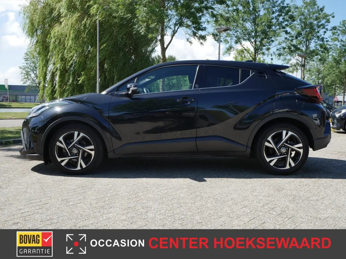 1.8 Hybrid 122pk CVT Dynamic | Stoelverwarming | CarPlay | 18"inch |