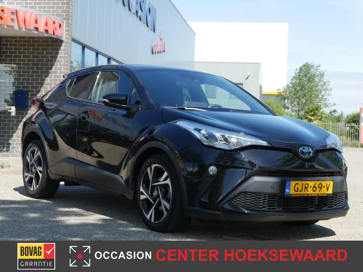 1.8 Hybrid 122pk CVT Dynamic | Stoelverwarming | CarPlay | 18"inch |