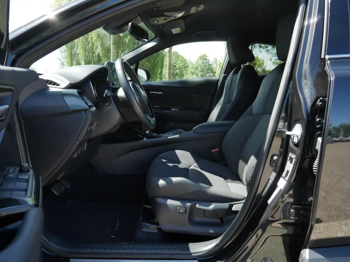 1.8 Hybrid 122pk CVT Dynamic | Stoelverwarming | CarPlay | 18"inch |