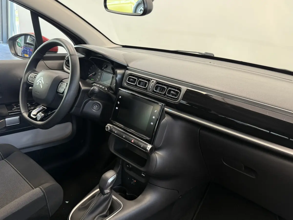 1.2 PureTech S&S Shine Carplay PDC Climate control