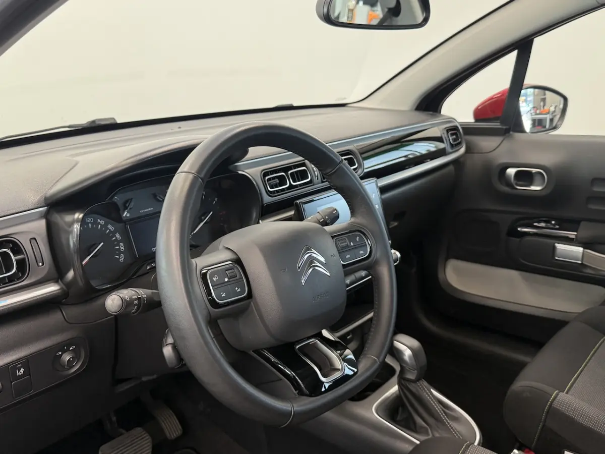 1.2 PureTech S&S Shine Carplay PDC Climate control