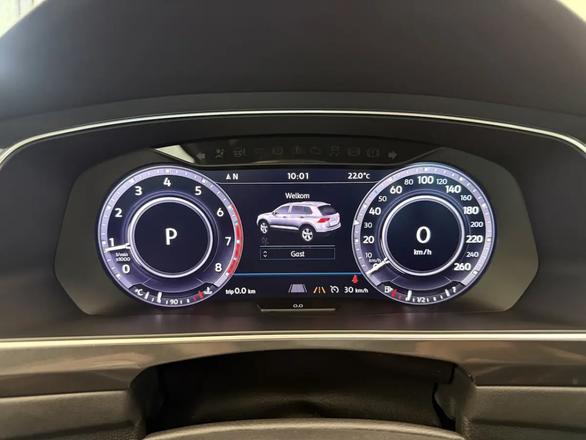 2.0 TSI 4Motion Highline 360 Camera Virtual Cockpit Memory Pano Leder