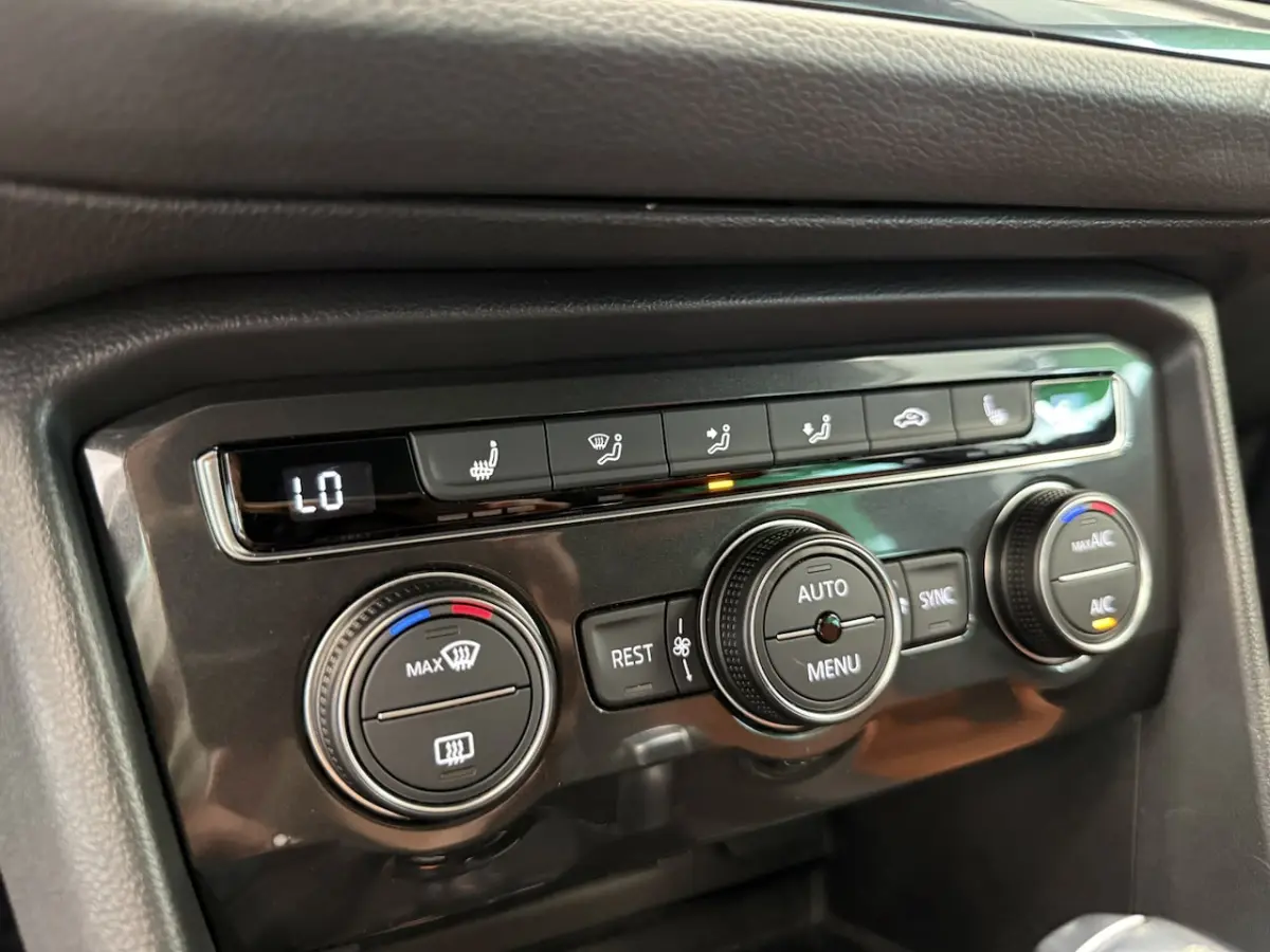 2.0 TSI 4Motion Highline 360 Camera Virtual Cockpit Memory Pano Leder
