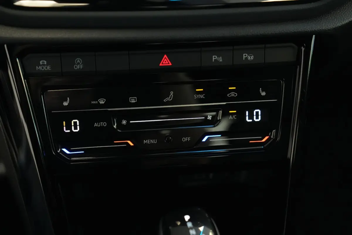 1.5 TSI R-Line Edition Camera PDC ACC IQ-light 24 Maanden garantie* (Vraag naar de voorwaa