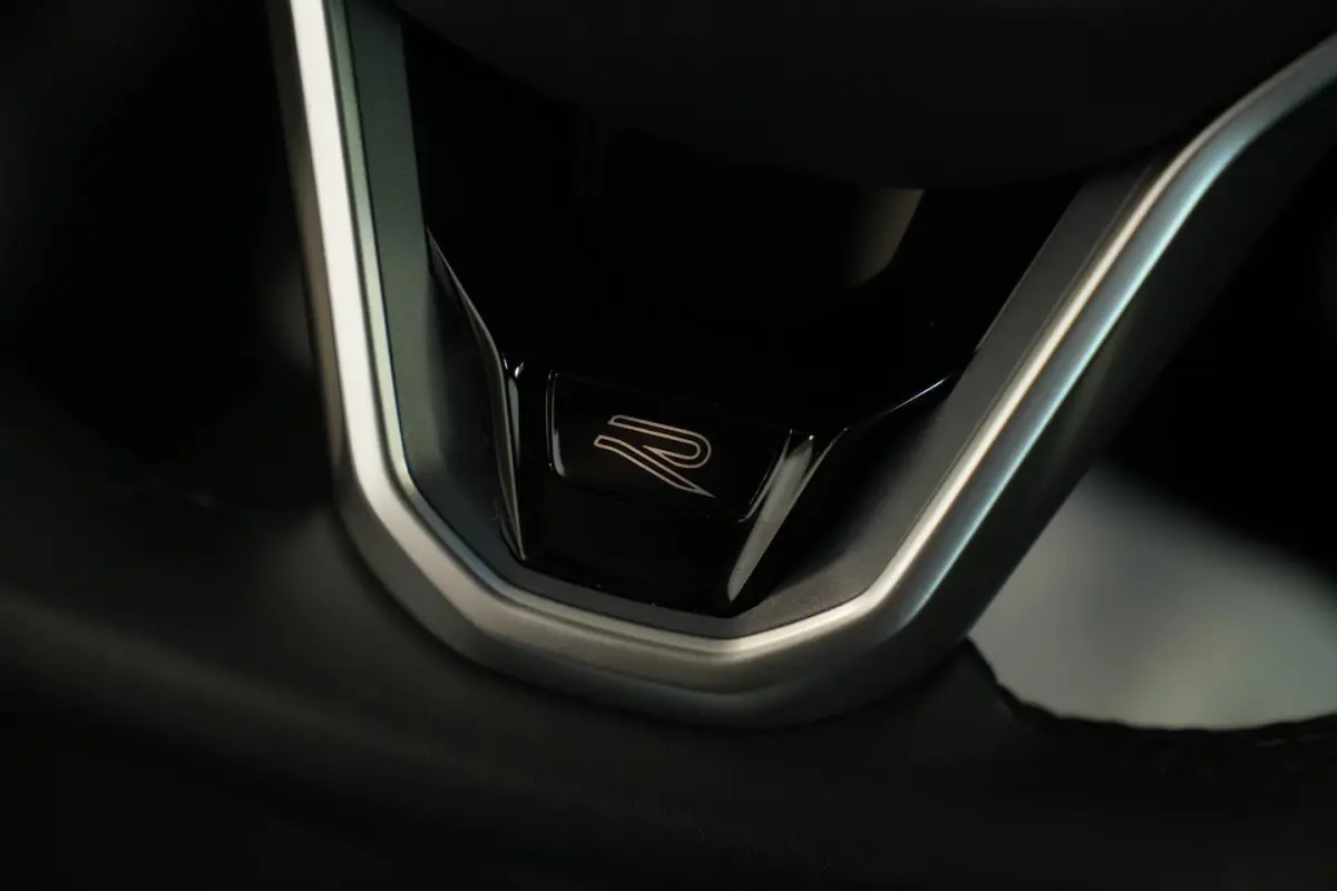 1.5 TSI R-Line Edition Camera PDC ACC IQ-light 24 Maanden garantie* (Vraag naar de voorwaa
