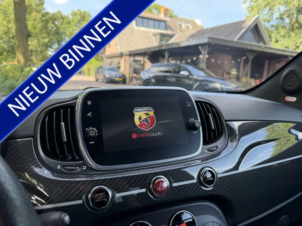 1.4 T-Jet Competizione 695 RIVALE|AKRAPOVIC