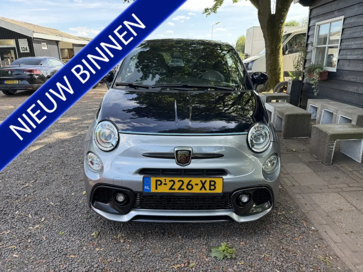 1.4 T-Jet Competizione 695 RIVALE|AKRAPOVIC