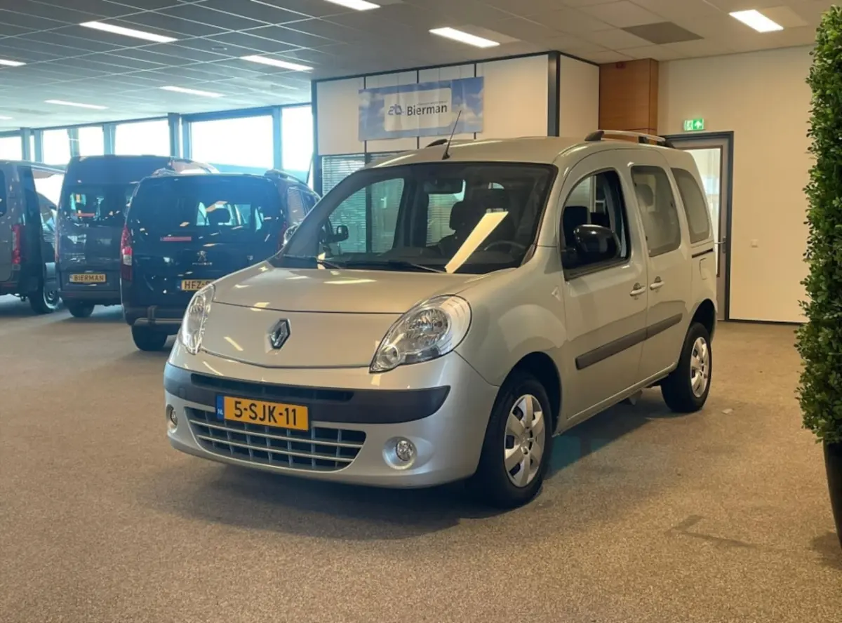 1.6 16V 110 2008