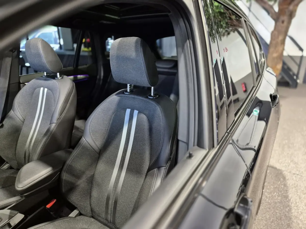 xDrive25e High Executive M-Sport | Panorama | HUD | Navigatie | Stoelverwarming