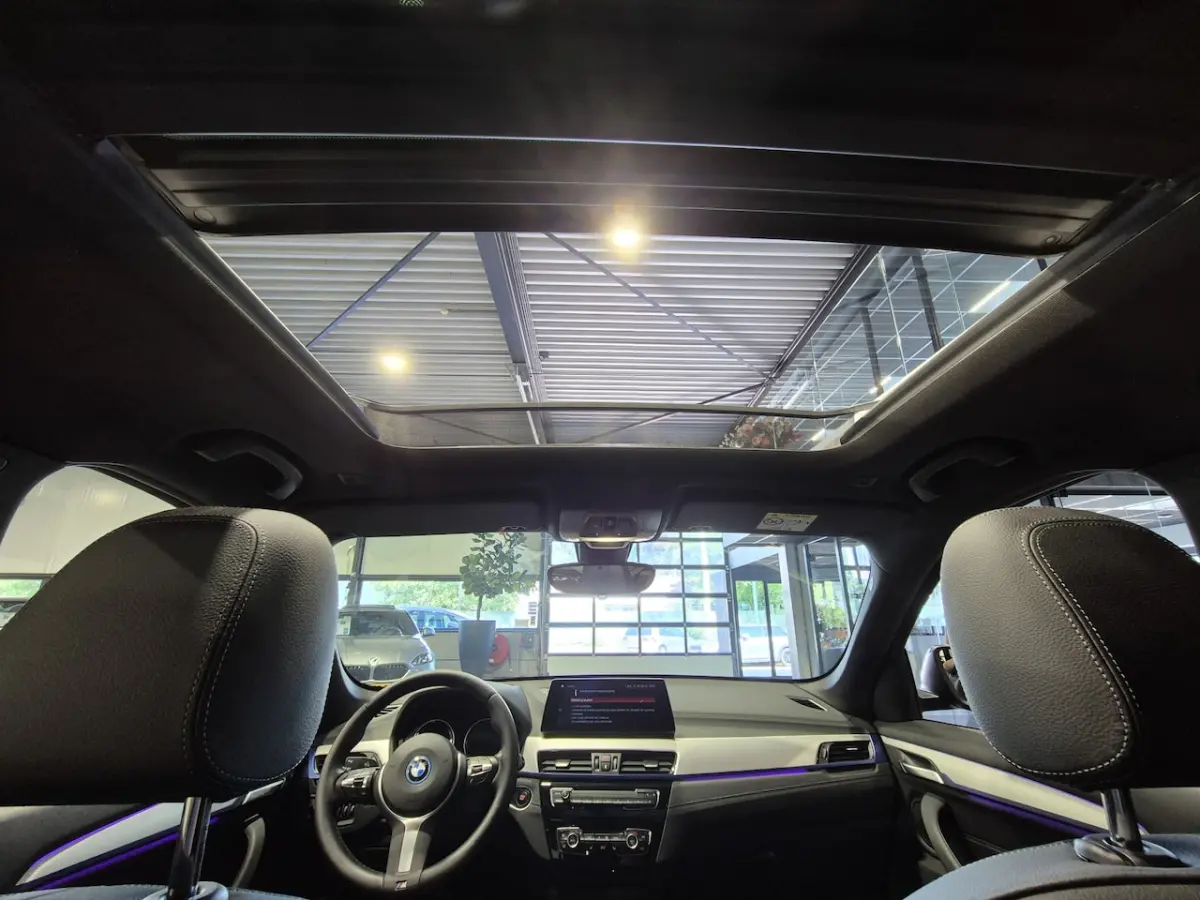 xDrive25e High Executive M-Sport | Panorama | HUD | Navigatie | Stoelverwarming