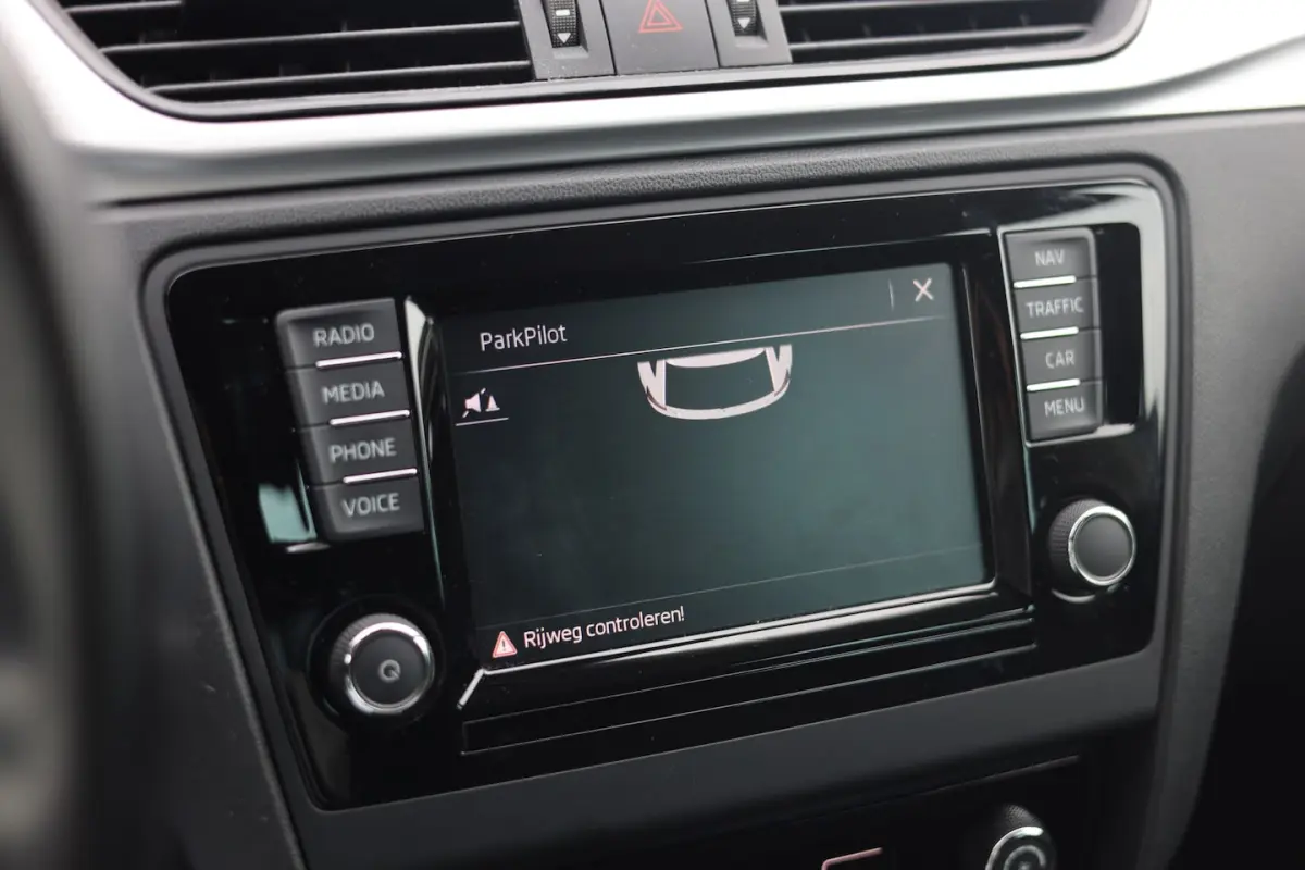 1.0 TSI GREENTECH DRIVE | NAVI | CARPLAY | CLIMA