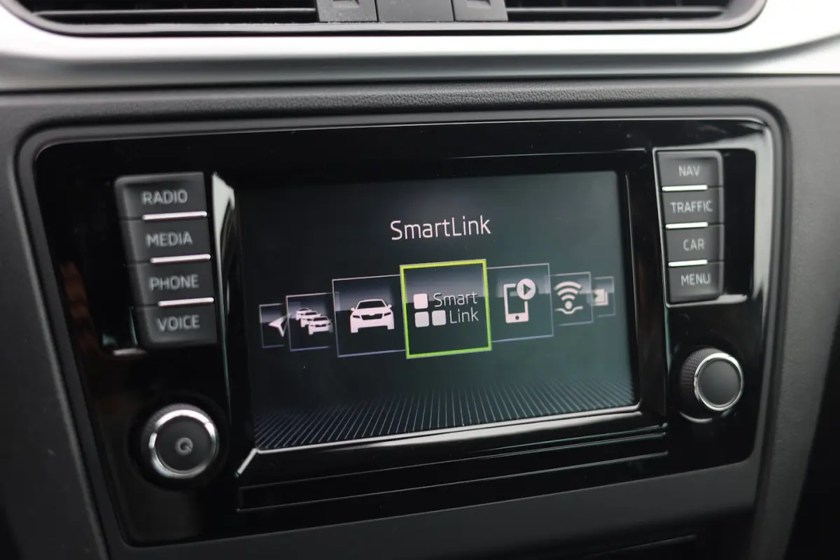1.0 TSI GREENTECH DRIVE | NAVI | CARPLAY | CLIMA